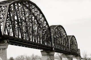 2014-4-6 Big 4 Bridge - 03.JPG