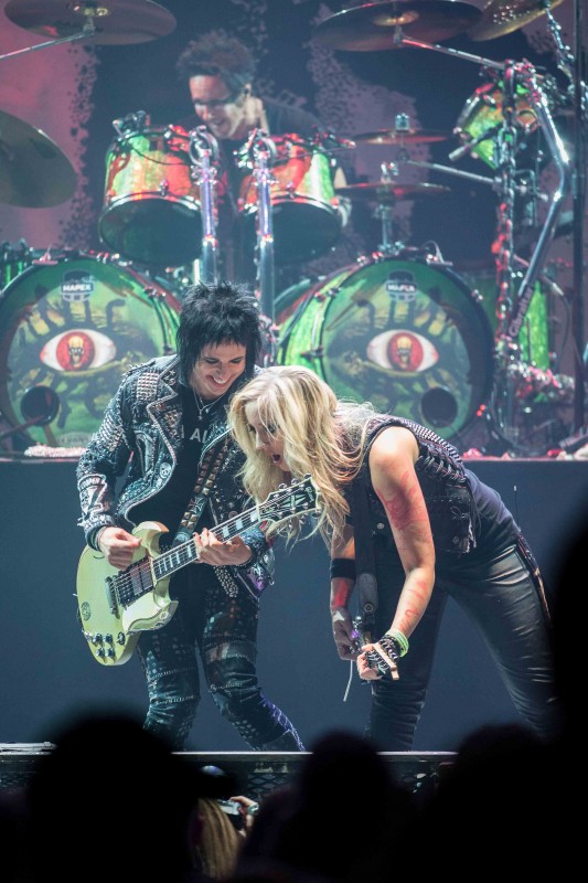 Tommy Henriksen, Nita Strauss