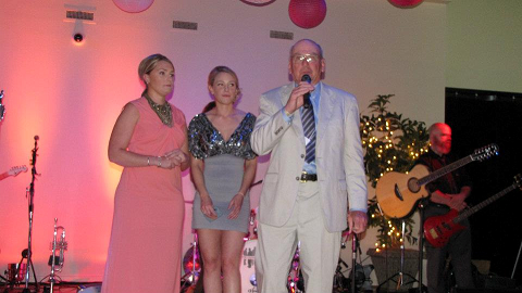 Founders Kim and Aimee with Old Friends Founder Michael Blowen as he thanks everyone for their support.