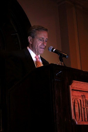 Gracious emcee Scott Reynolds. Photographer: Ross Lister.