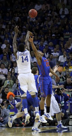 Michael Kidd-Gilchrist with the trey attempt.