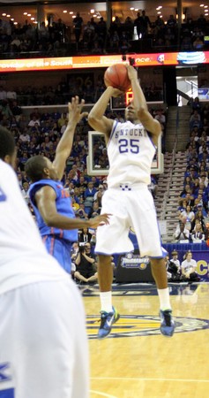 Teague with the jumper.