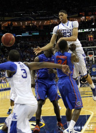 Davis looks for an assist.