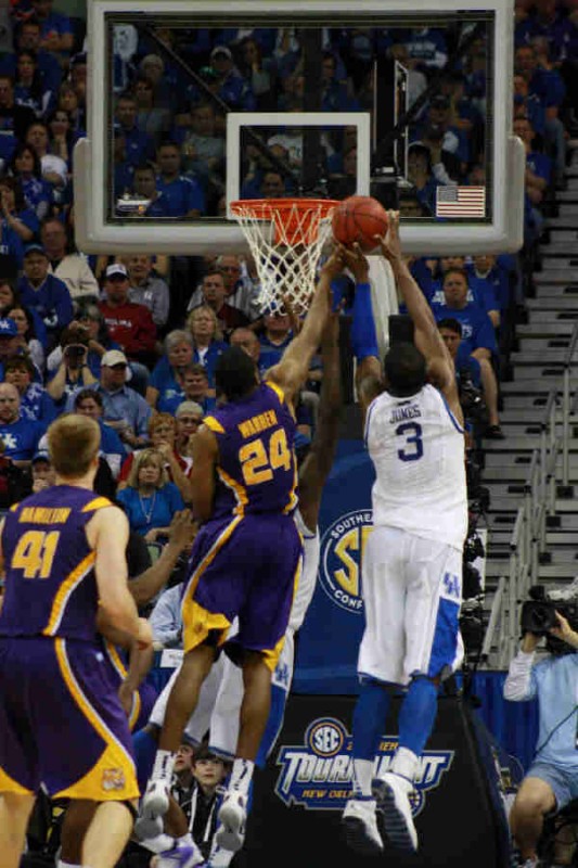 Jones fought to get his shot in.