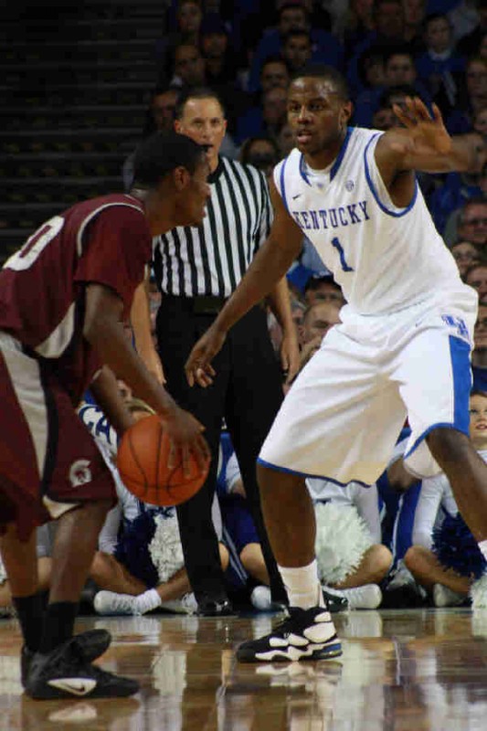 Miller defends UALR