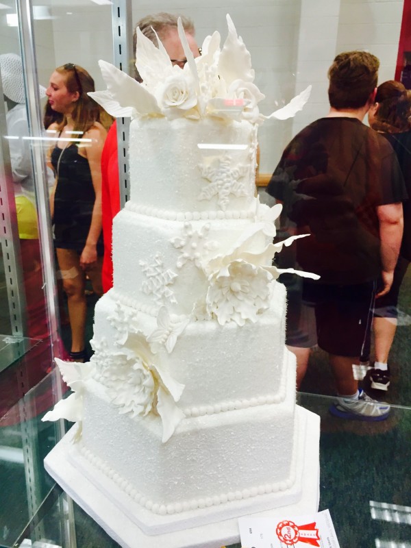 Carolyne Davis&#039; gorgeous &quot;Winter Wonderland&quot; wedding cake won the second place ribbon.
