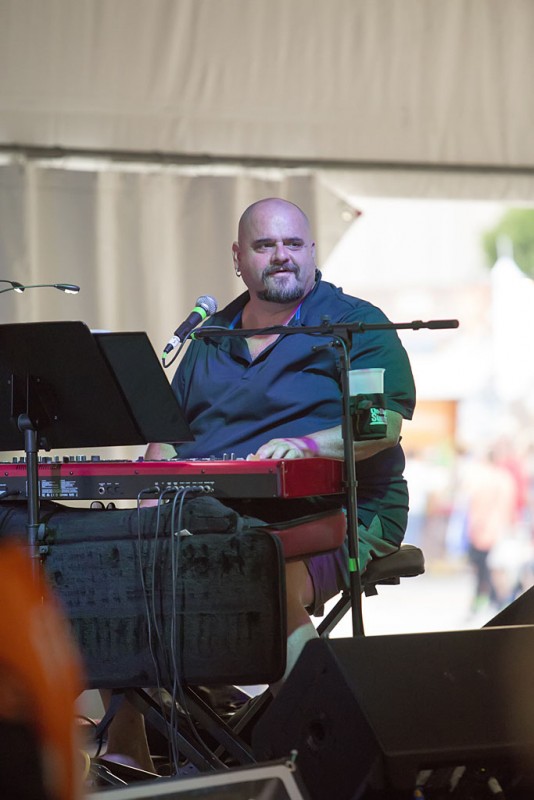 Mike Damron on keys/vocals