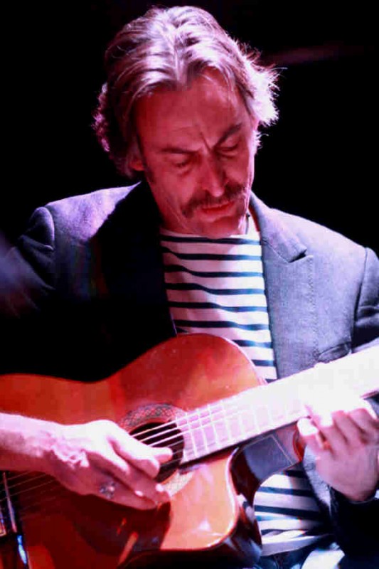 Smooth and warming sounds sent to the audience