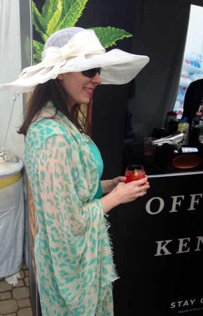 Simple hats are often the most elegant.