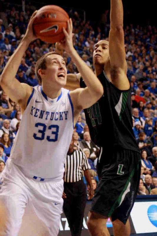 Wiltjer fights for 2 of his 24 points