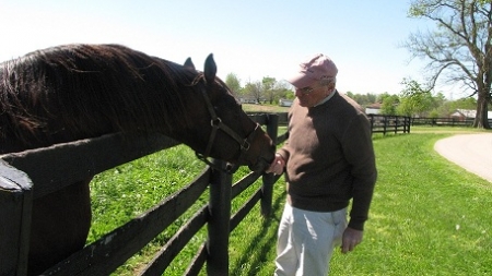 It’s time for bourbon and horses at the Old Friends Along the Kentucky Bourbon T
