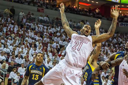 Louisville basketball looks like a world beater again, smashes Marquette, 70-51