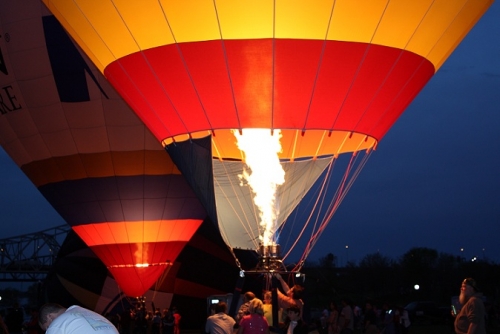 Kentucky Derby Festival Balloon Glow a Crowd Pleaser