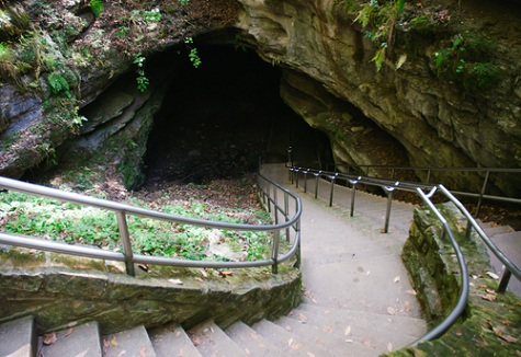 Cool Cave Day Trips from Louisville