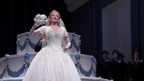 Rossini's "Cinderella" Closes Out Met's Broadcast Season